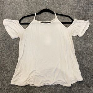 White cold shoulder tshirt 🤍